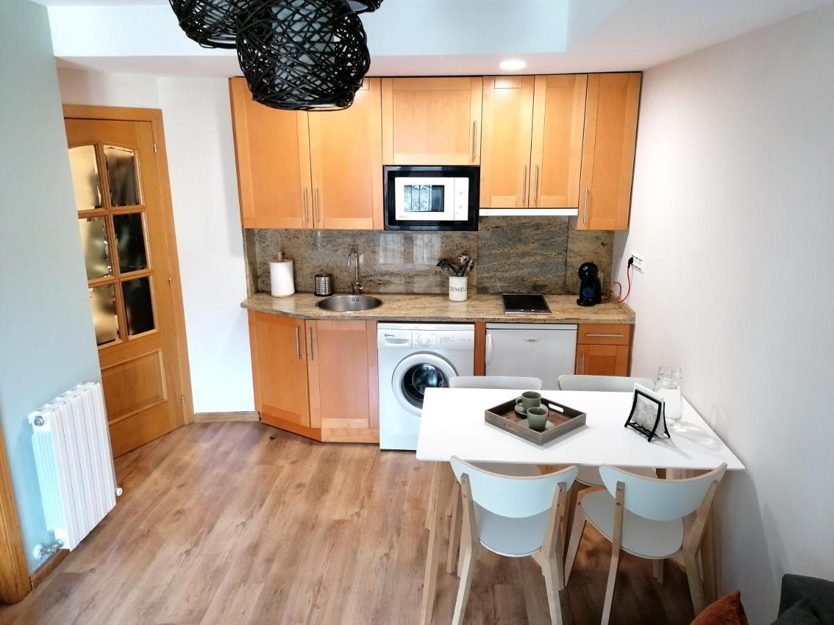 Apartamento Con Encanto En Sallent de Gállego מראה חיצוני תמונה